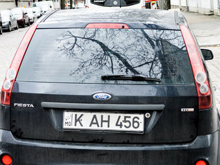 Ford Fiesta 5D foto 3