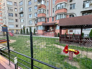 Apartament cu 2 camere, 69 m², Ciocana, Chișinău foto 5