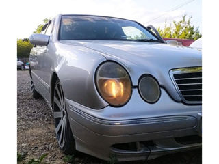 Mercedes e 210 la piese foto 1