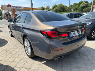 BMW 5 Series foto 4