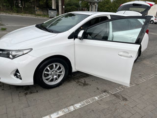 Toyota Auris foto 8