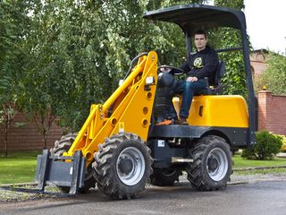 Minitractor incarcator H10 foto 1