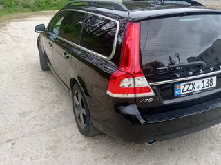 Volvo V70 foto 2