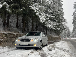 Mercedes E-Class foto 3