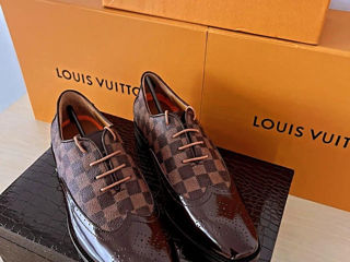 Pantofi Louis Vuitton foto 2