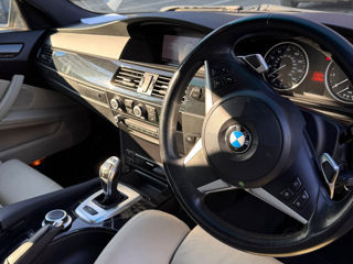 BMW 5 Series foto 7