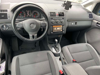 Volkswagen Touran foto 9