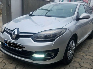 Renault Megane foto 2