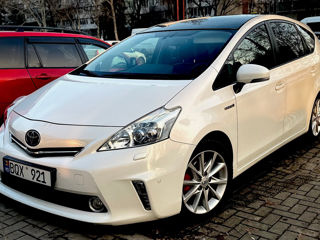 Toyota Prius +