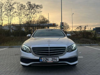 Mercedes E-Class foto 2