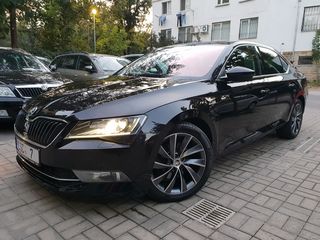 Skoda Superb foto 3