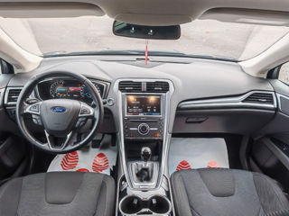 Ford Mondeo foto 12