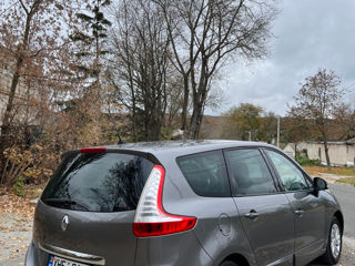 Renault Grand Scenic foto 4