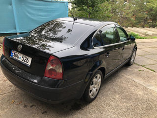 Volkswagen Passat foto 3