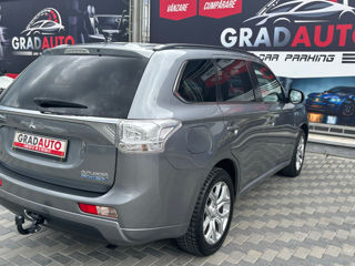 Mitsubishi Outlander foto 6