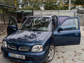 Nissan Micra foto 2