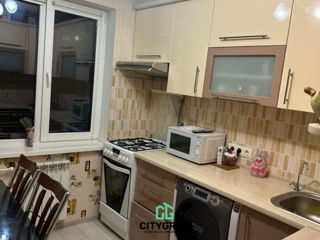 Apartament cu 2 camere, 56 m², Botanica, Chișinău foto 3