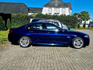 BMW 5 Series foto 8