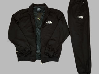 Nike Adidas The North Face foto 4