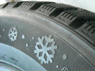 Kumho Winter 215/60 R16 идеальная- срочно foto 4