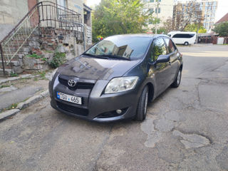 Toyota Auris foto 2