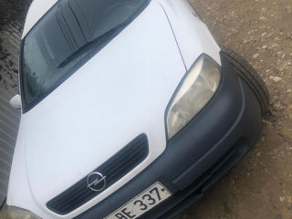 Opel Astra foto 2