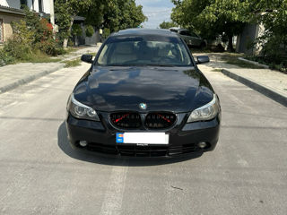 BMW 5 Series foto 1