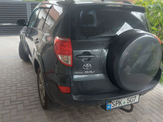 Toyota Rav 4 foto 1