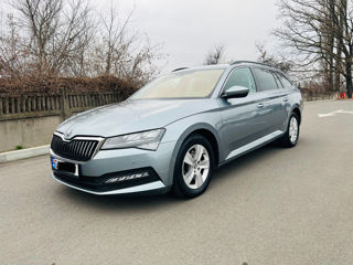 Skoda Superb foto 5