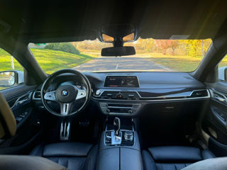 BMW 7 Series foto 7