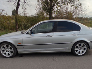 BMW 3 Series foto 5