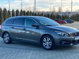 Peugeot 308 foto 2