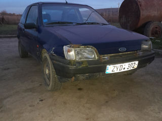 Ford Fiesta foto 3