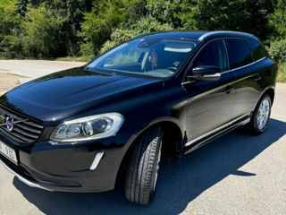 Volvo XC60 foto 2