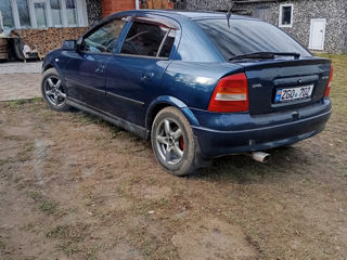 Opel Astra foto 2