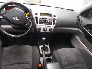 KIA Ceed Sw foto 4