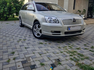 Toyota Avensis foto 5