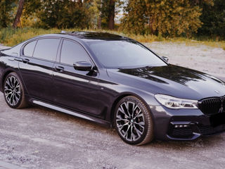 BMW 7 Series foto 2