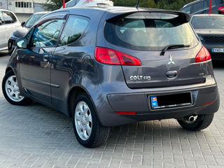 Mitsubishi Colt foto 3