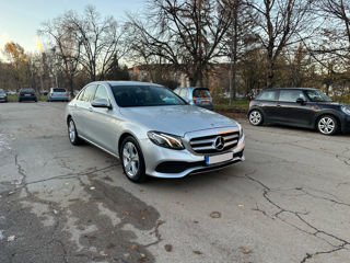 Mercedes E-Class foto 2