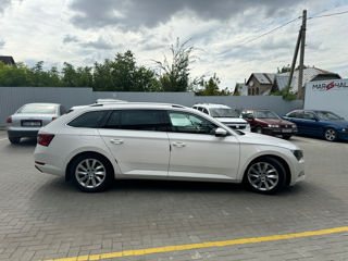 Skoda Superb foto 5