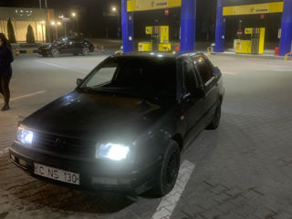 Volkswagen Vento foto 2