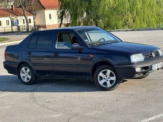 Volkswagen Vento foto 5