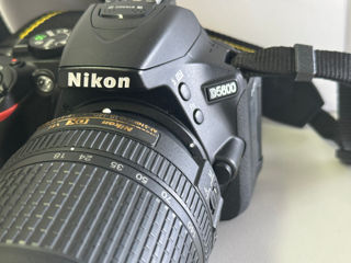 Nikon D5600 18-140mm foto 1