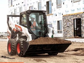 Excavator, bobcat, compactor,kamaz. foto 9