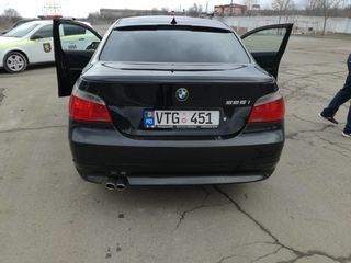 BMW 5 Series foto 2