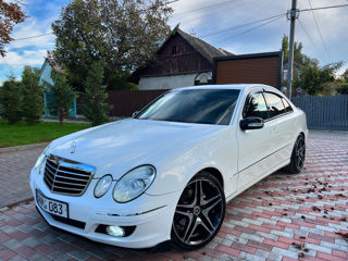 Mercedes E-Class