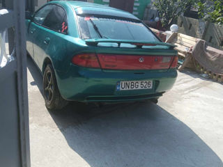 Mazda 323 foto 4