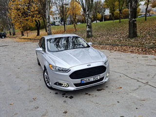 Ford Fusion foto 6