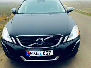 Volvo XC60 foto 2